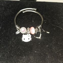 New Helli Kitty Bangle bracelet