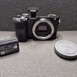 Sony Alpha A6100