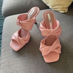 Zara Hells