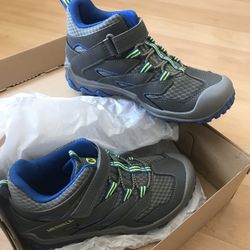 Brand New Boys Shoes Size 3.5 M