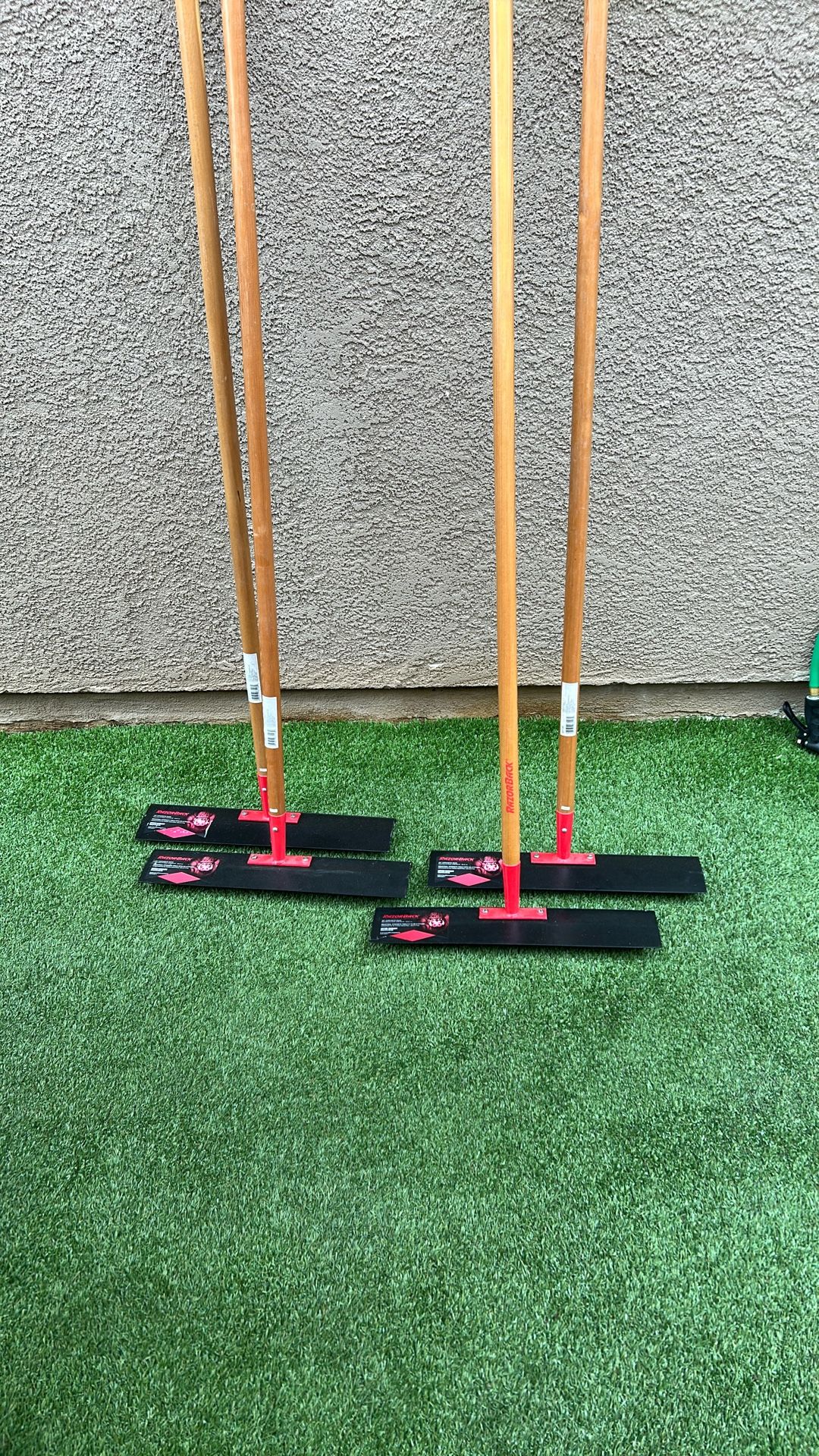 20-Inch Concrete Razorback Rake Brand New