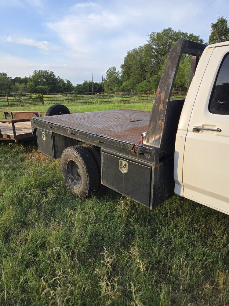 F350 Flatbed For Trade
