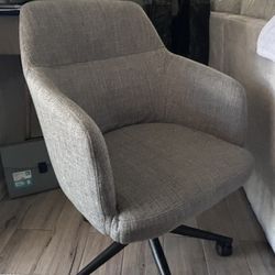 Bettie Upholstered Gray Adjustable Swivel Office Chair - Like New!