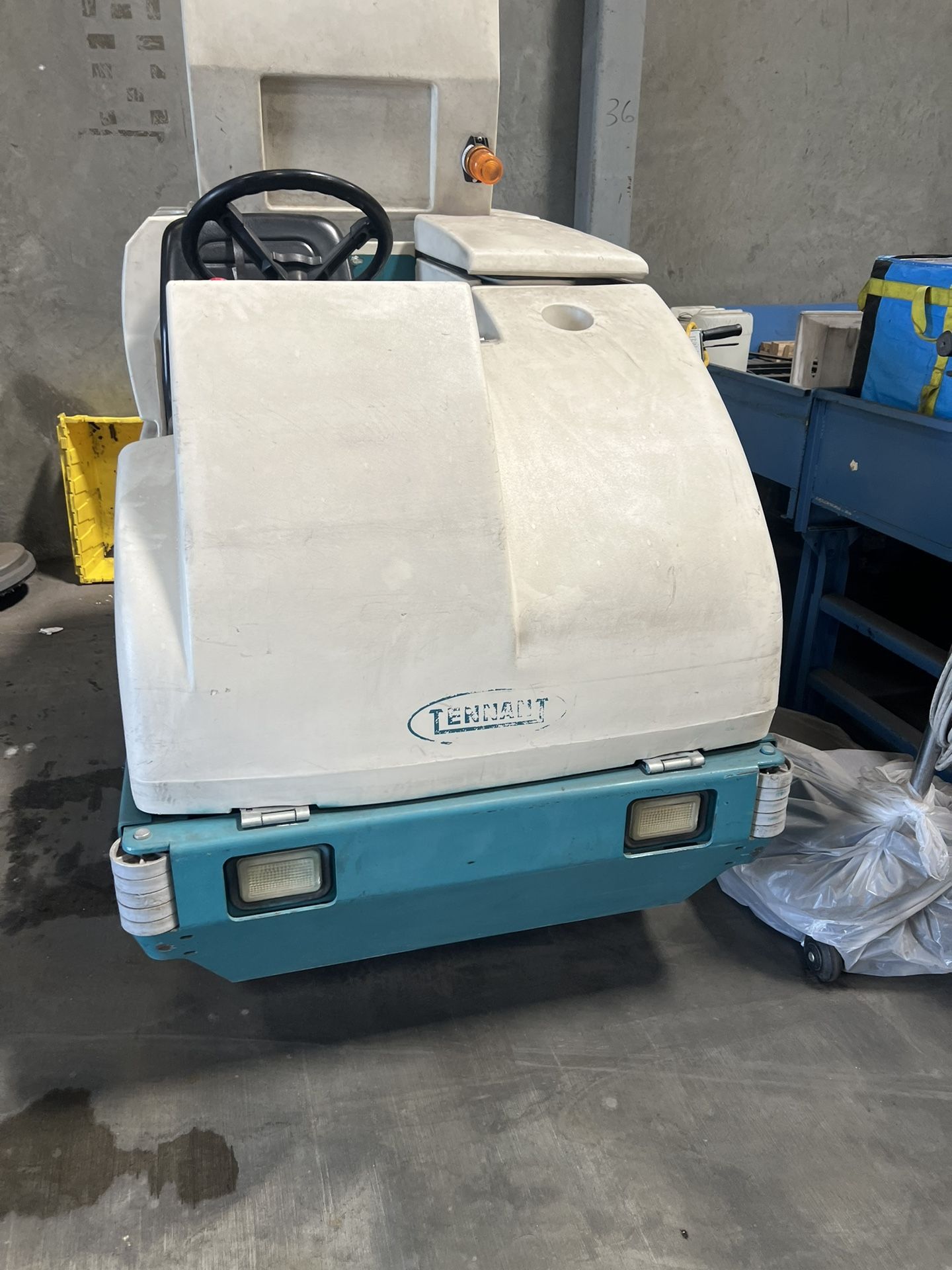 Floor Scrubber Tennant 7300