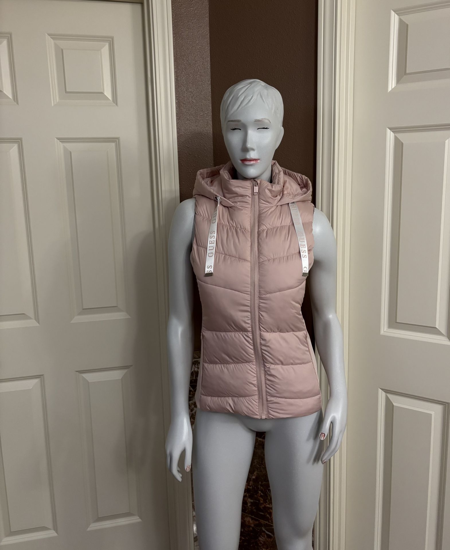 Guess Puffer Vest for Women 💗