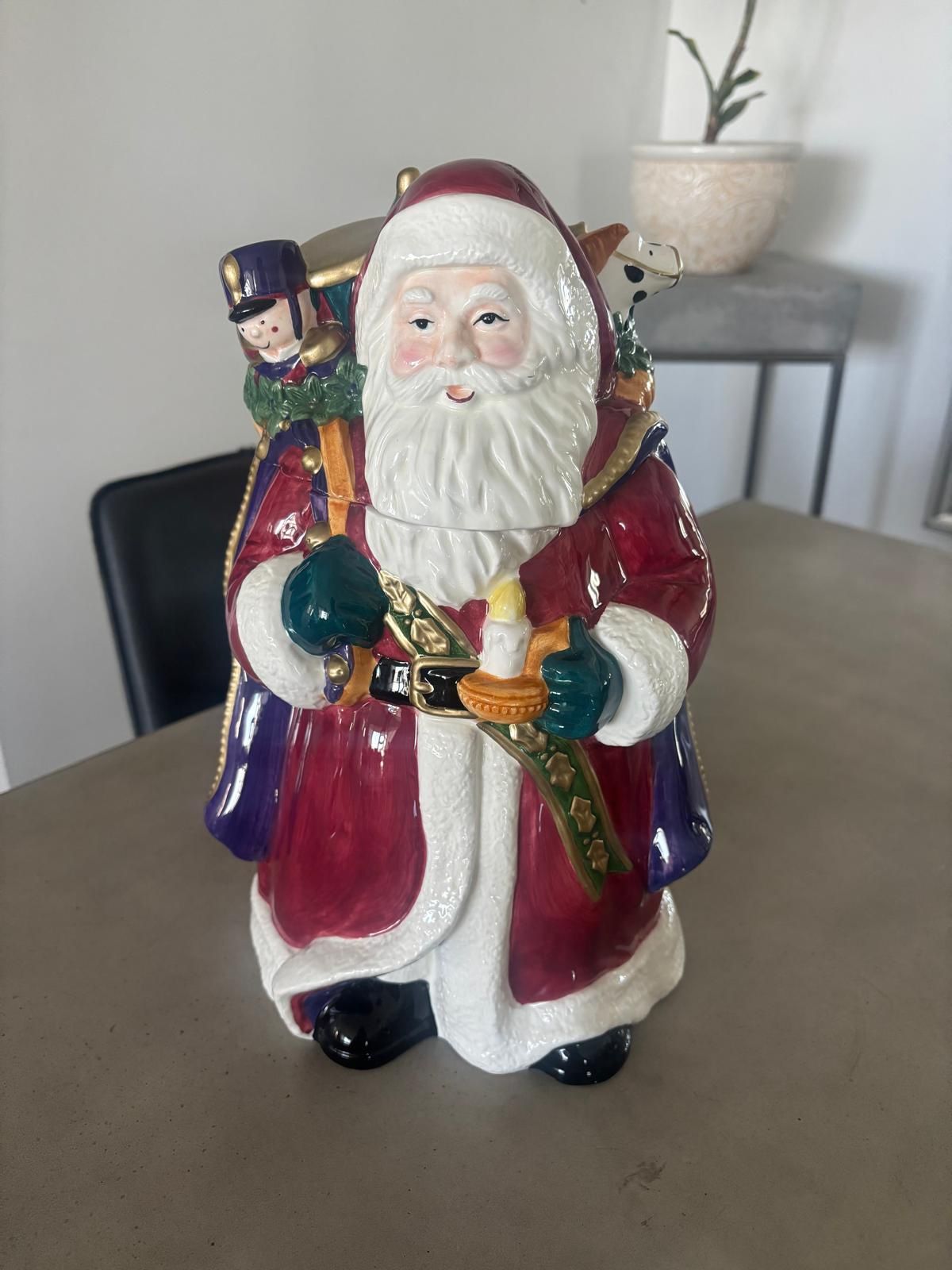 Porcelain Santa cookie jar, $20