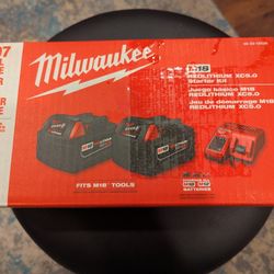 Brand New Milwaukee 18v Batteries And Charger