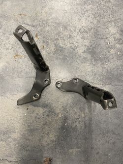 Yamaha banshee foot pegs