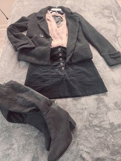 Botas,Blusa,Falda,