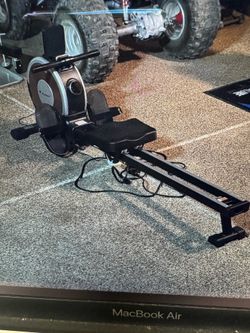 Row machine like new
