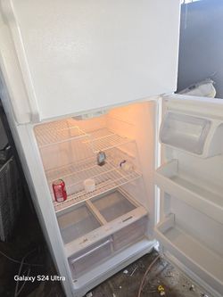 General Electric Fridge Apt Size 30 by 64 high