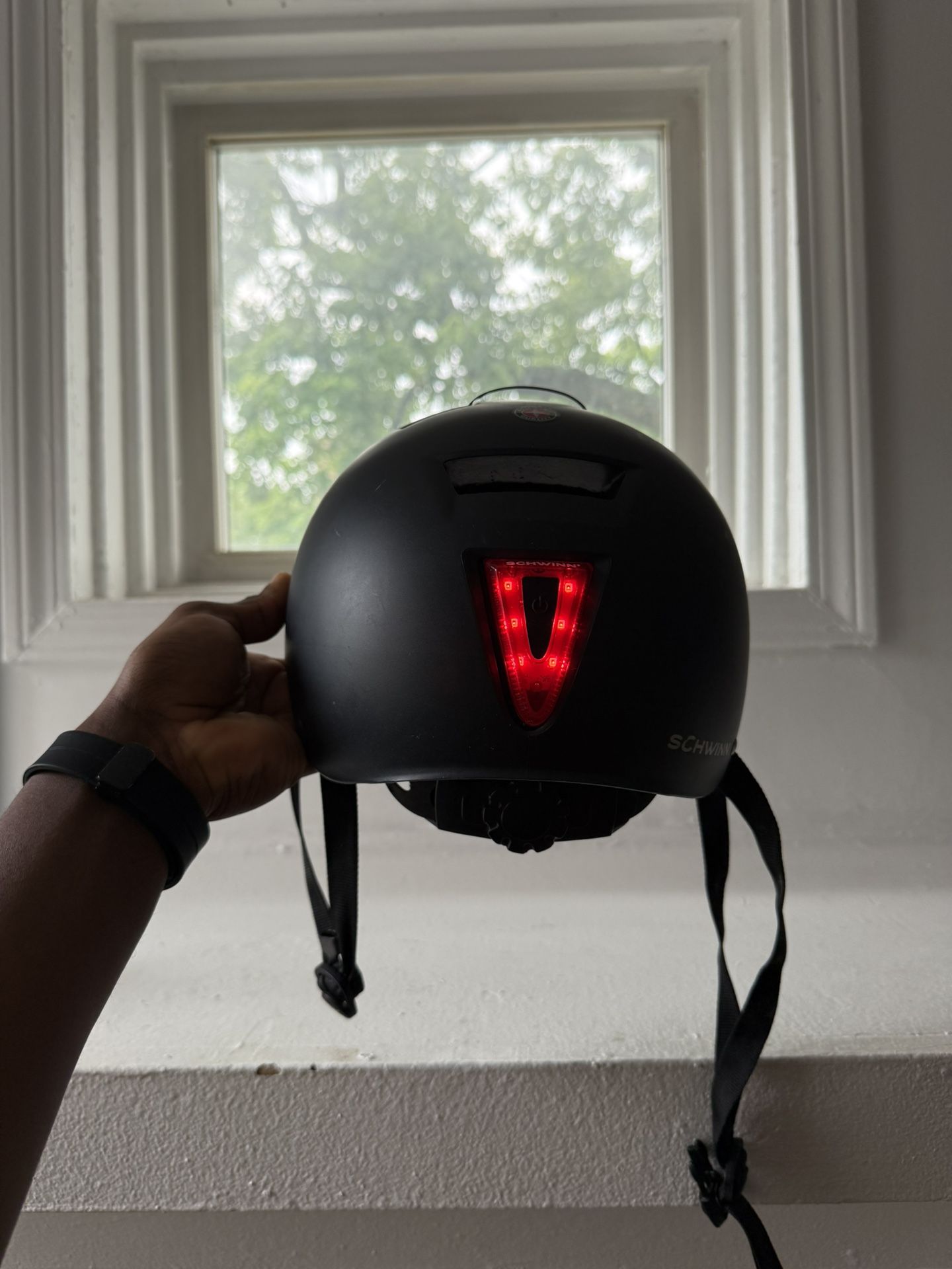 Helmet (Matte Black)