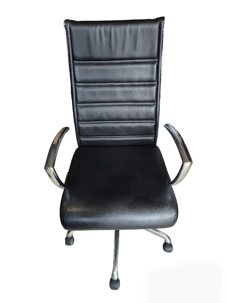 Beautiful Executive Leather Office Chair