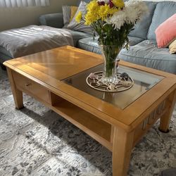Coffee Table, Side Tables And Console 