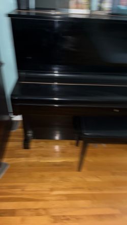 Yamaha piano