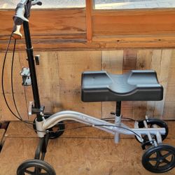 Knee Scooter Nova