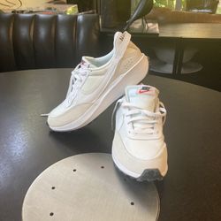 Nike Waffle Running Shoes 10.5