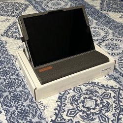 Surface Pro 5 12.5" Windows Tablet (128 GB)