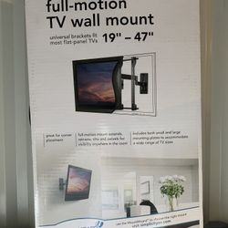 TV Wall Mount Full Motion Tilting 19”-47” 60Lbs