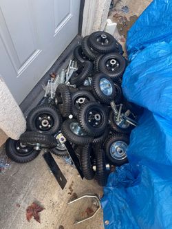 8x4 Small Pneumatic Wheels