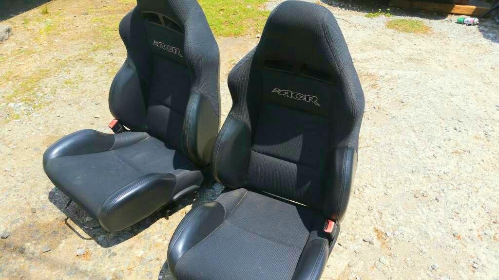 Neon srt4... A.C.R bucket seats