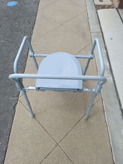 Portable Toilet/Shower Chair, adjustable