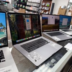 MacBook Pro 16 inch 2019 2.3Ghz i9 32GB 1TB Silv with Store Warranty and Financing Available