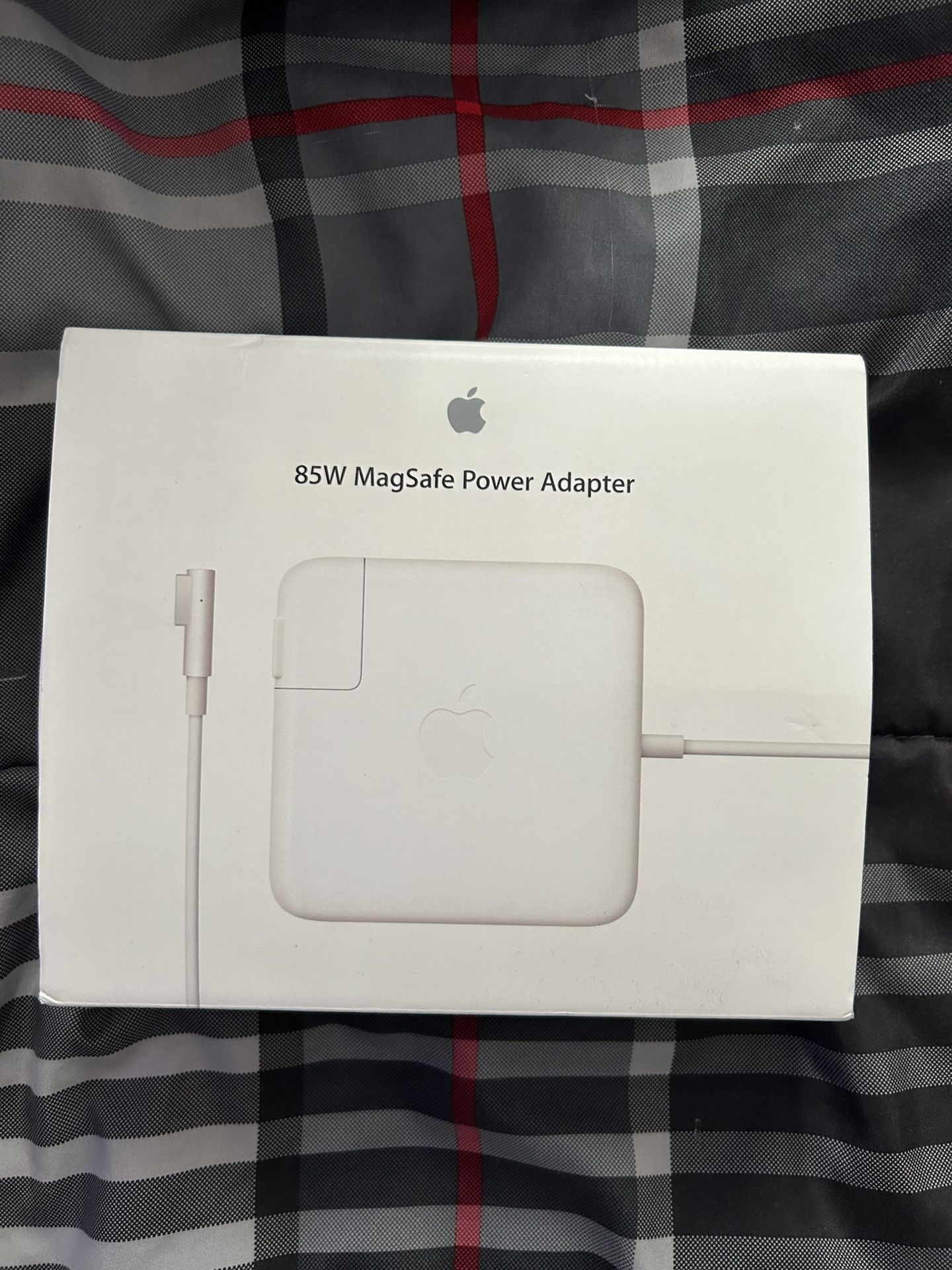 Apple MagSafe 85 W Power Adapter For 15 And 17 Macbook