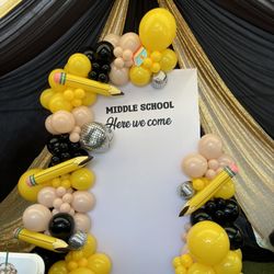Backdrop With Balloon Garland 
