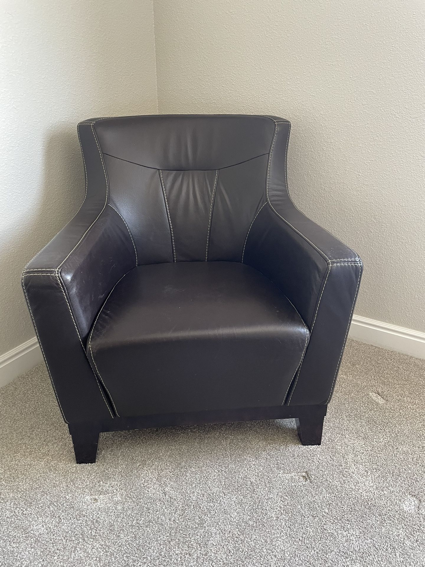 chair with ottoman