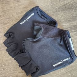 Decathlon Triban cycling gloves