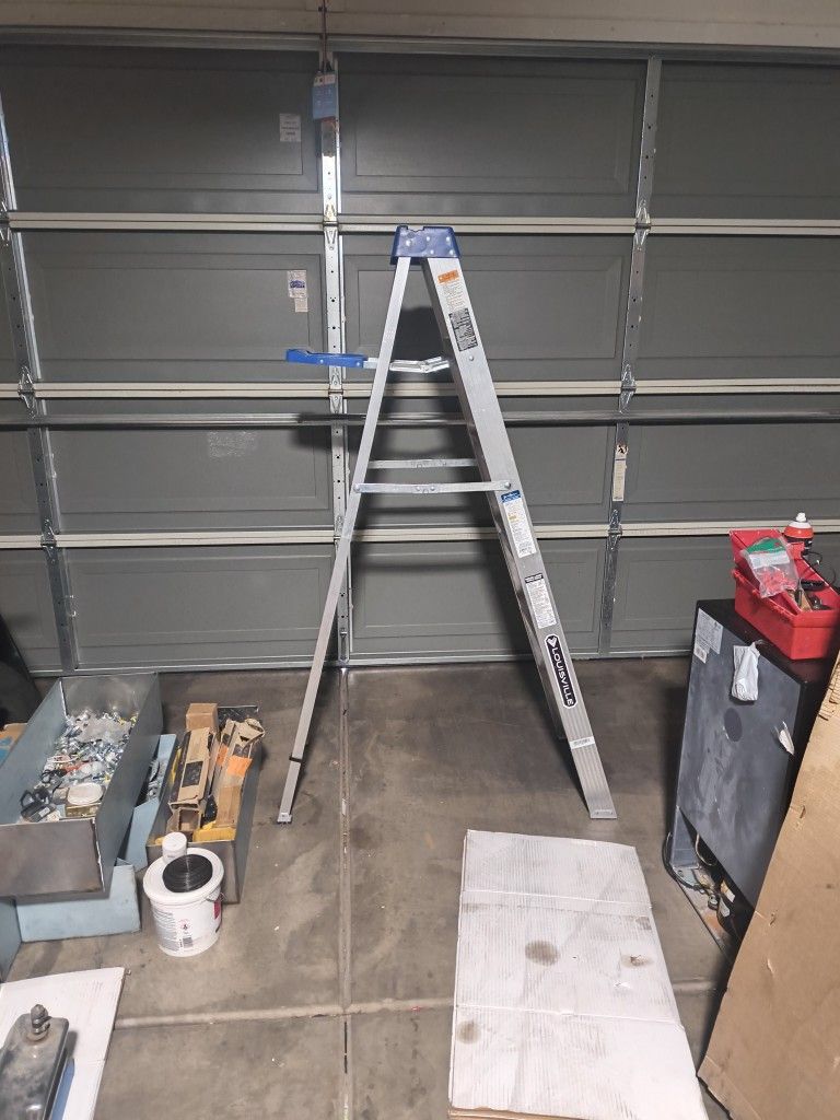 6 ft. Louisville Aluminum Ladder