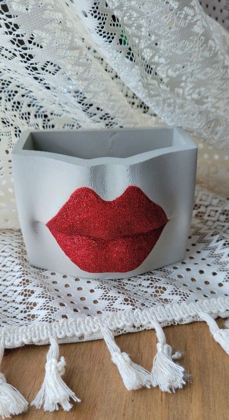 Cement Planter / Pen Holder