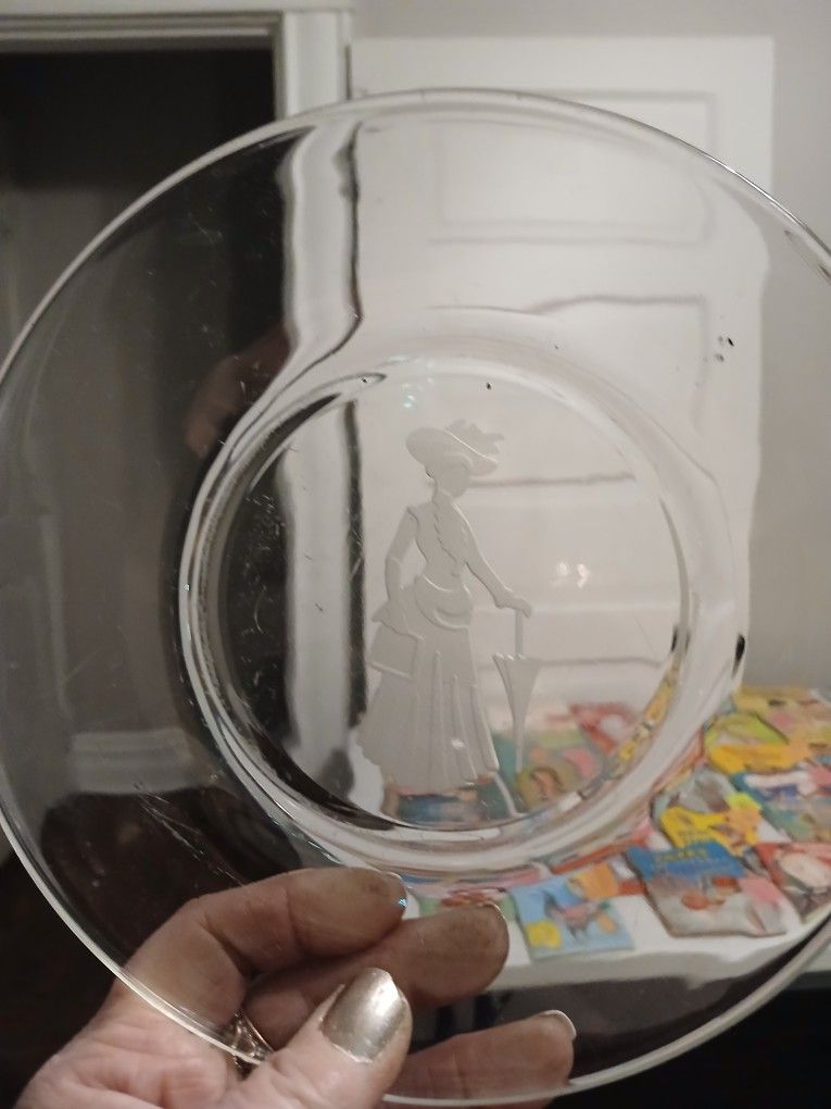 Vintage collectible plates