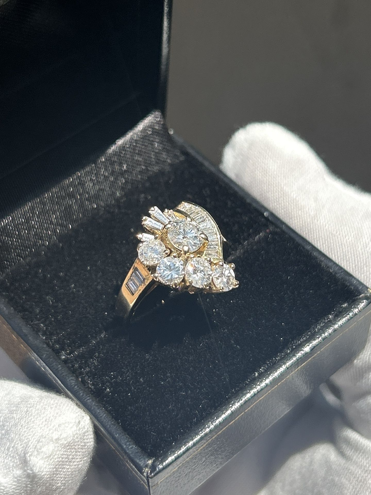 Ladies 14k Gold Diamond Ring