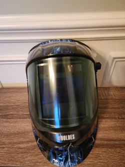 *** BRAND NEW- SELF DARKENING WELDING HELMETS ***