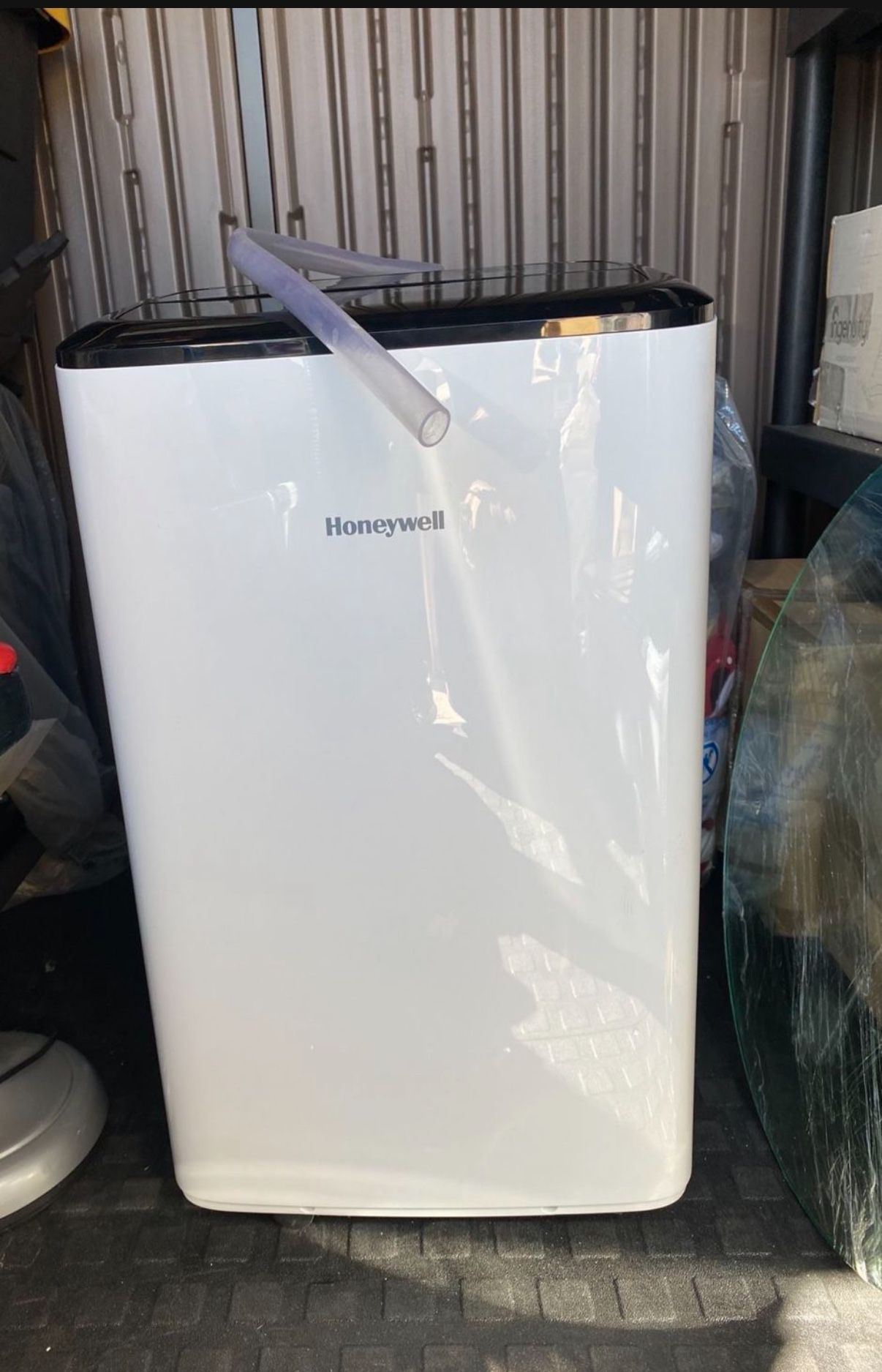 Honeywell Smart Air Conditioner & Dehumidifier WiFi Enabled 14.000 BTU