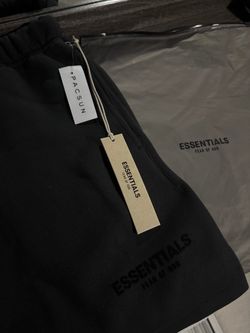Essentials shorts size large
