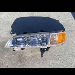 94-97 HONDA ACCORD DRIVER SIDE HEADLIGHT OEM SPEC $65