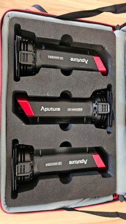 Aputure Mini lightstorm portrait lighting kit. 3 Lights