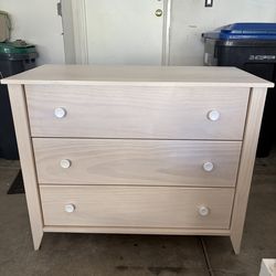 Solid Wood 3-Drawer Dresser – Light Birch / Minimalist