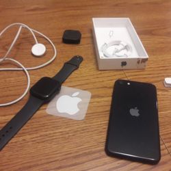Apple iPhone SE 3 and iWatch 8 