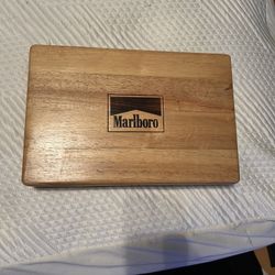 Marlboro Poker Set