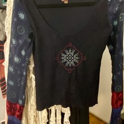 Women’s Velour / Velvet Top,  Long-sleeved With Fringes
