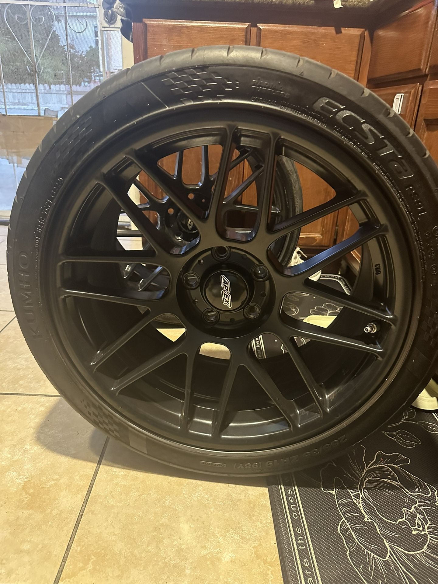 only 2 Apex Arc 8’s, 19 inch