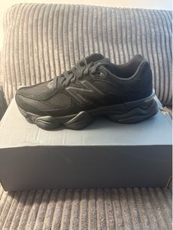 New balance 9060 triple black
