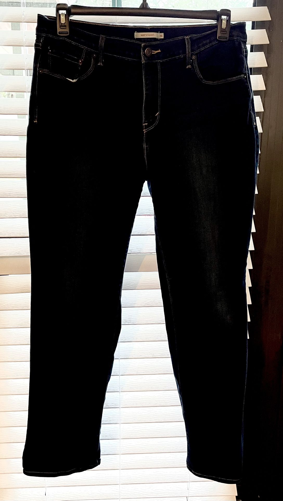Levis Jeans - size 16M W33/L32 - 505 straight - Darker Wash