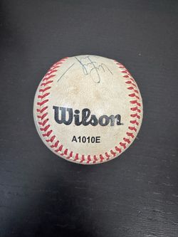 Pelota firmada Leones del Caracas 2006, Omar Vizquel y Bob Abreu, sello LVBP
