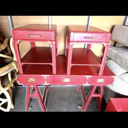 Set red, campaign-style desk. The worth of such a piece of furniture