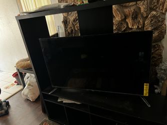 55 In Flat Screen Roku Tv